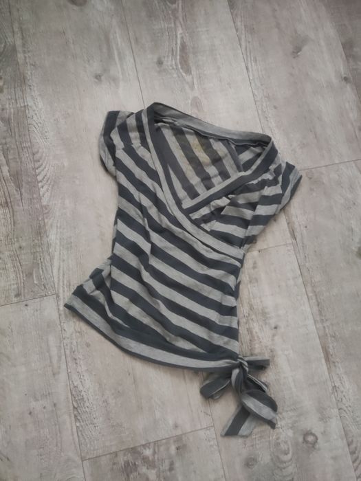 Wygodna bluzka tunika dzianinowa 44 XXL bandażowa