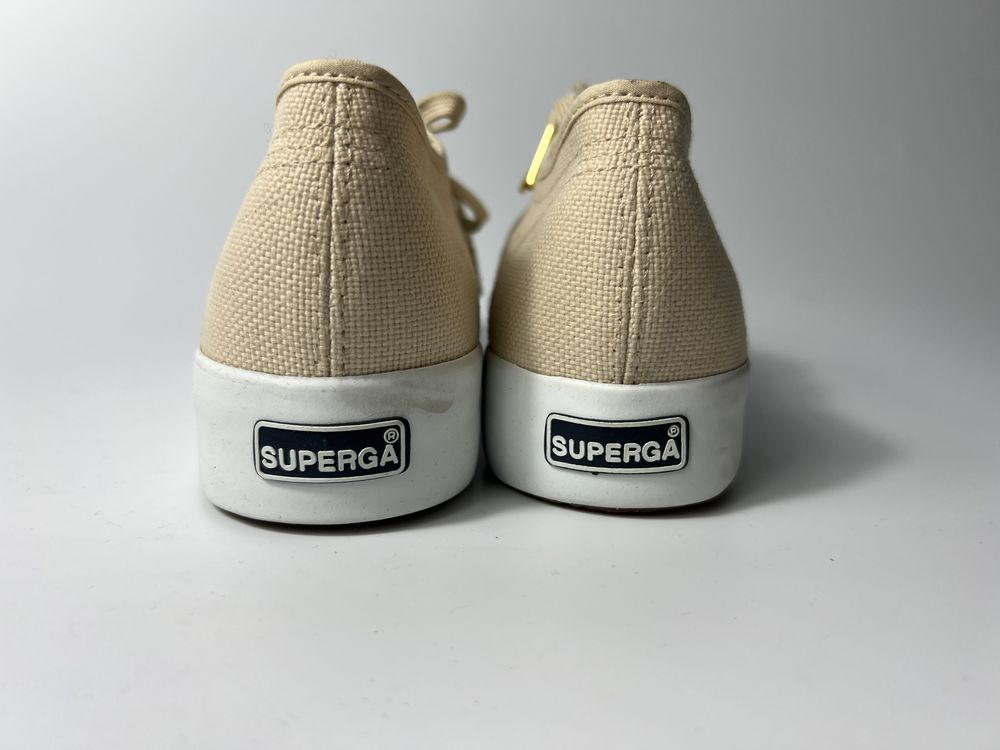 Nowe Superga trampki damskie beżowe 39 outlet