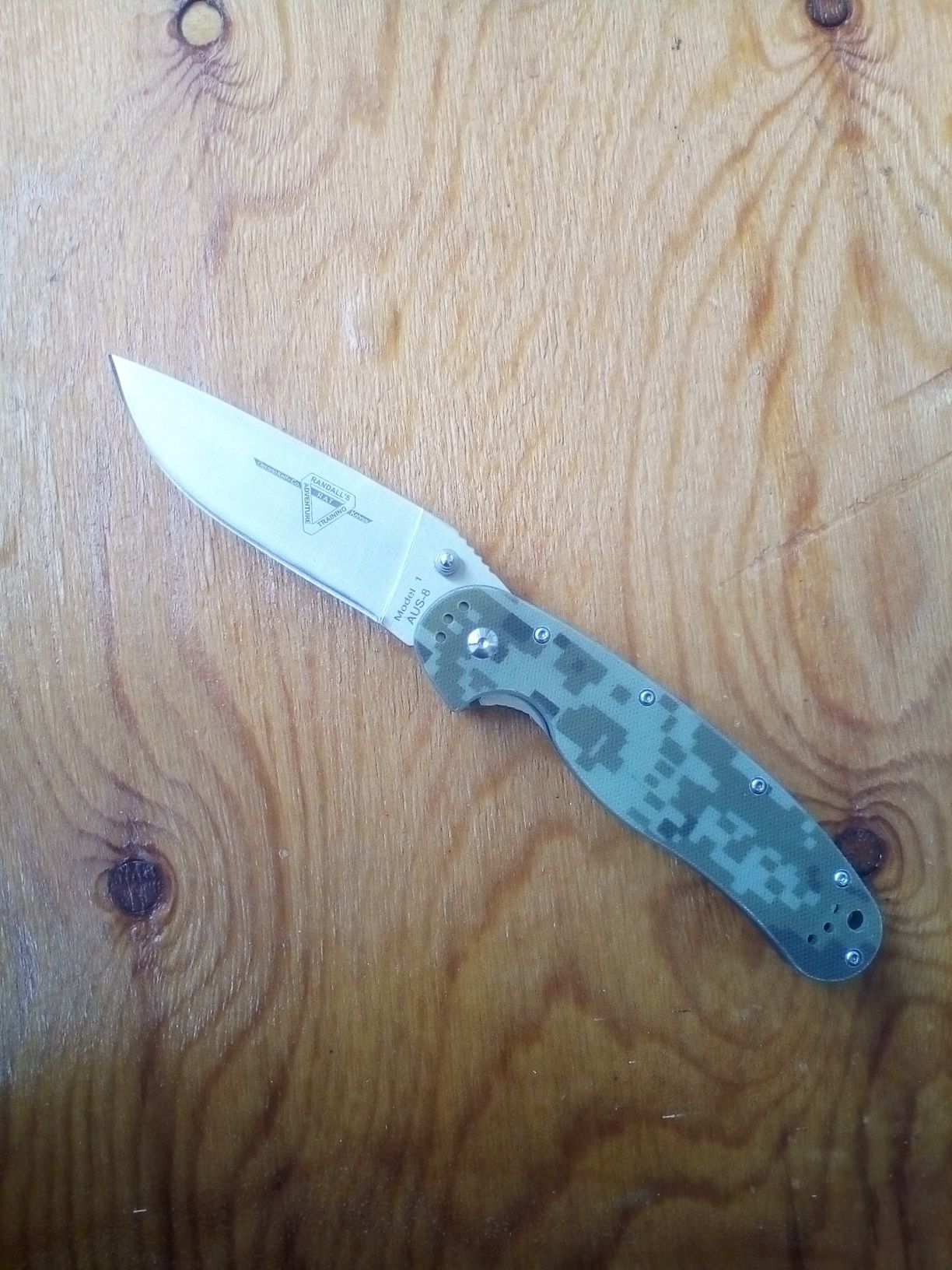 Нож Ontario Rat Folder Model 1