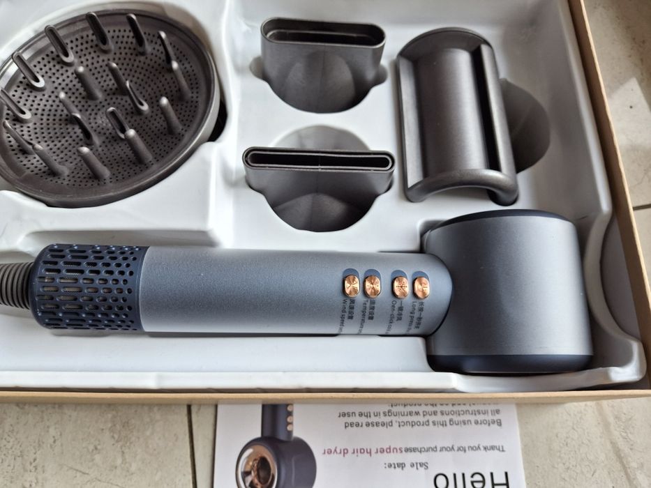 Suszarka do włosów z dyfuzorem wielofunkcyjna