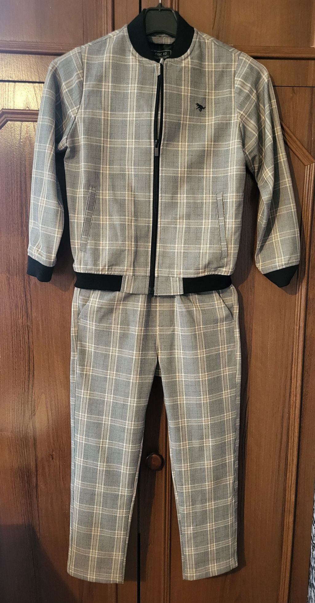 Костюм NEXT. 122см. 6-7 років.
