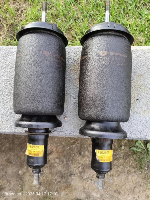 Poduszki amortyzatory kabiny przód Scania S 2018 rok,