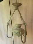 Stara prawie 100-letnia lampa
