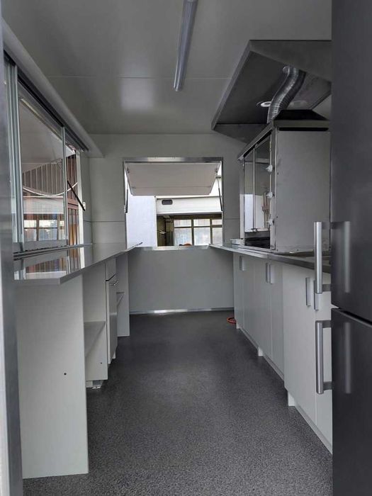 Przyczepa gastronomiczna-handlowa 3, 5mx2m Nowa 2025  HIT WYPOSAŻONA