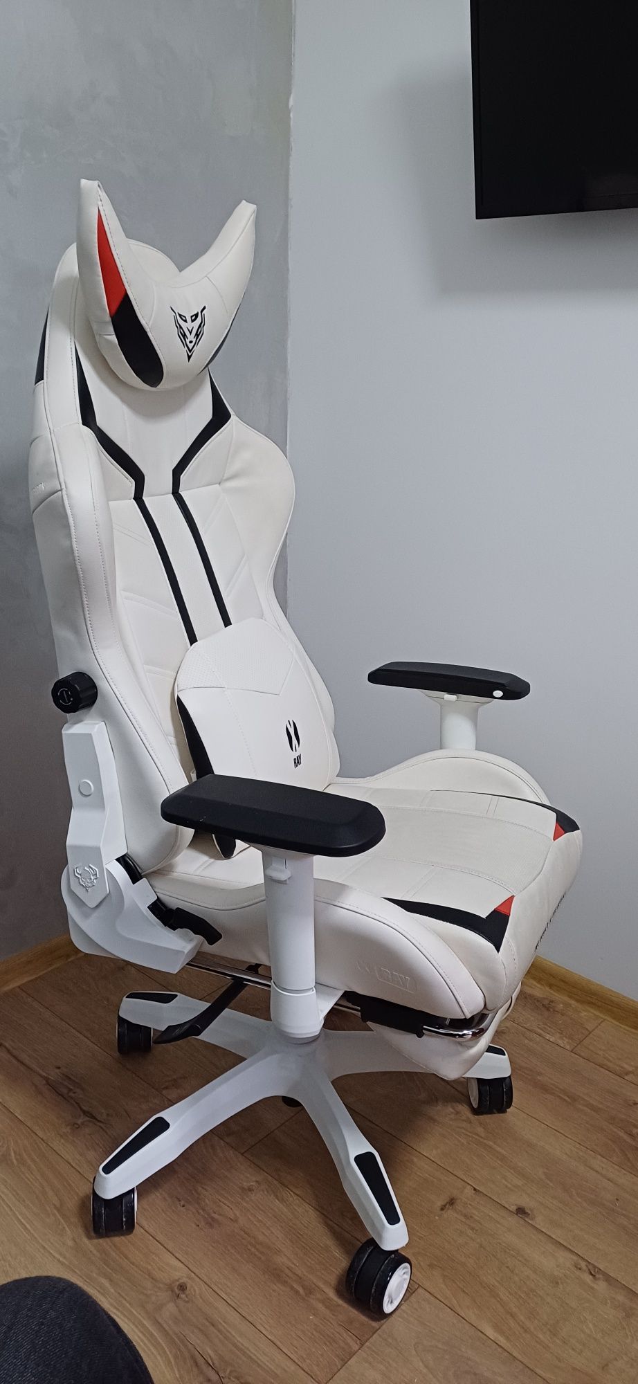 Diablo X-RAY 2.0 Normal + biały podnóżek. Fotel gamingowy stan wzorowy