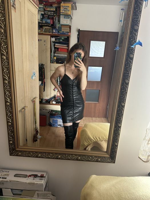 Sexy skórzana sukienka mini