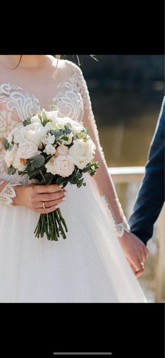 Весільна сукня