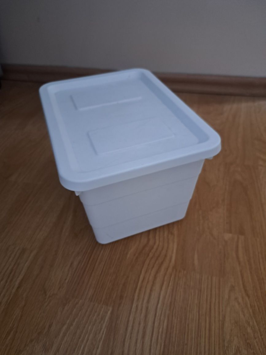 Pojemnik plastikowy biały Ikea Sockerbit 25x19x16