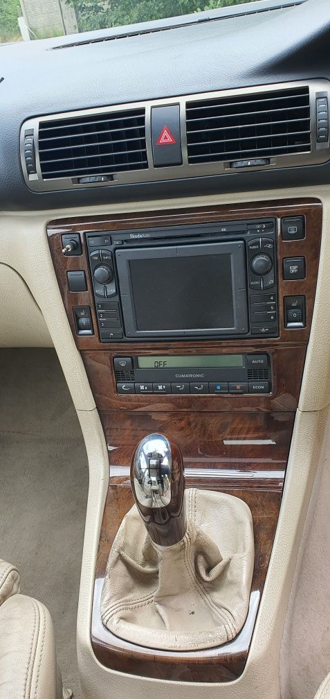 Skoda superbe 1.9 tdi 130 awx 9461 skrzynia GGB części blask Gołdap