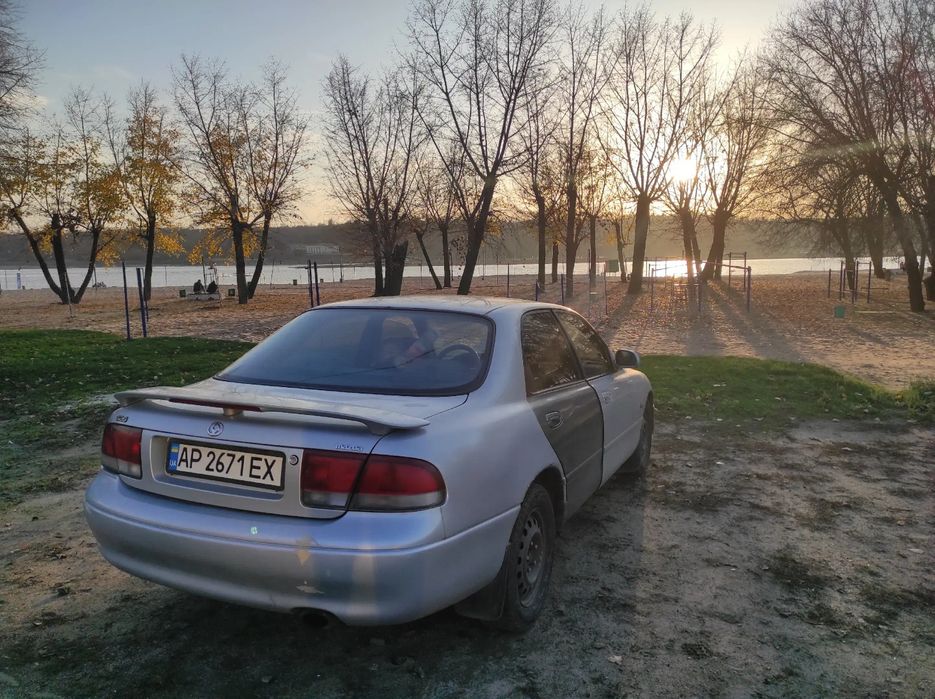 Автомобиль Mazda 626