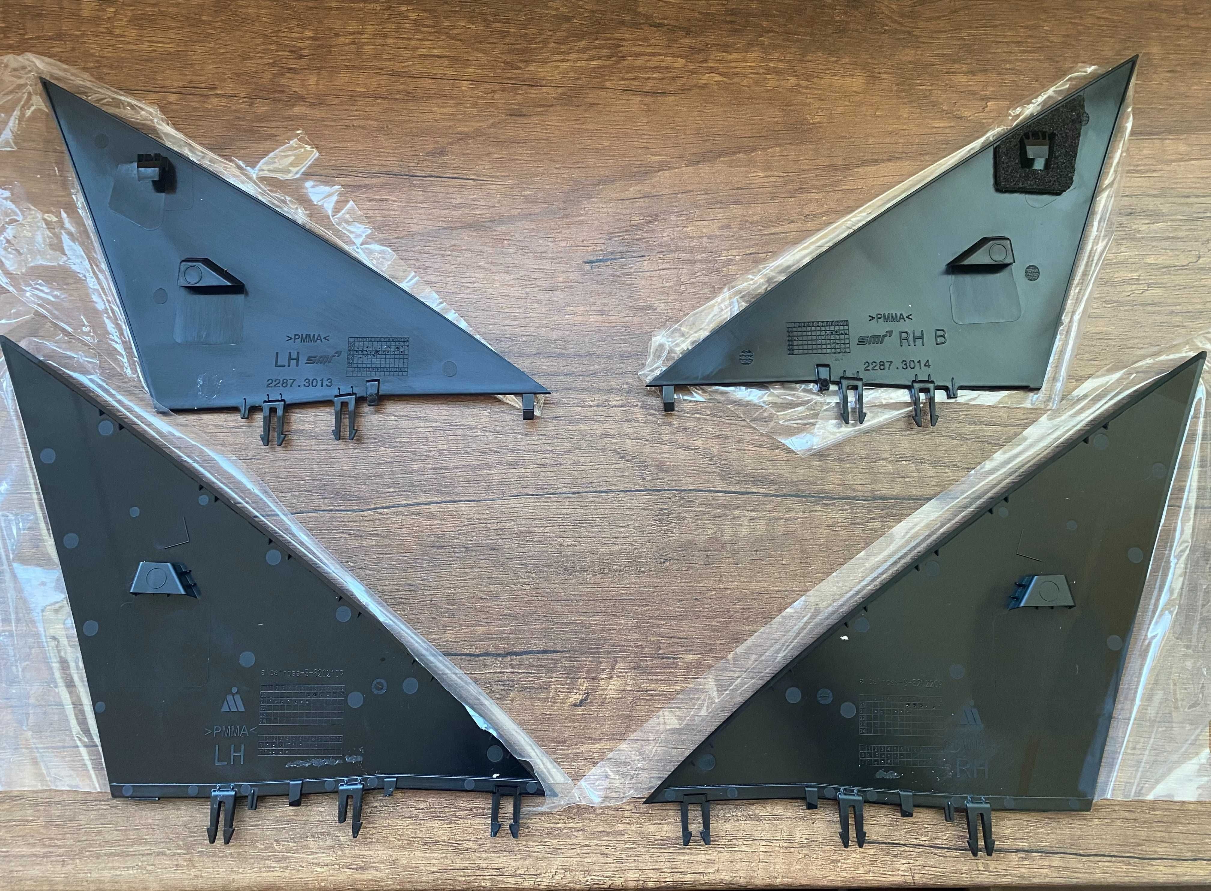 Накладка кронштейн зеркала TESLA MODEL 3,Y 1110778-00 1110777-00