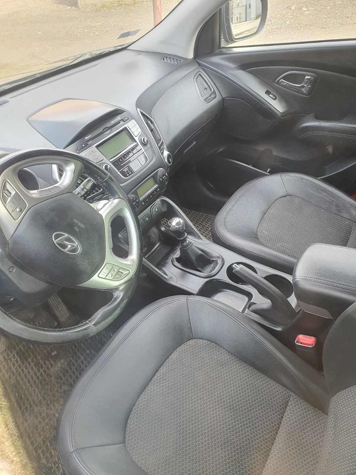 Hyundai ix35, 4X4. 2.0 crdi