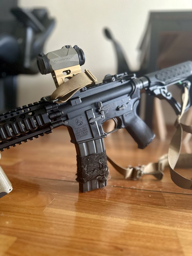 GHK M4A1 SOPMOD 2 + 9 mags