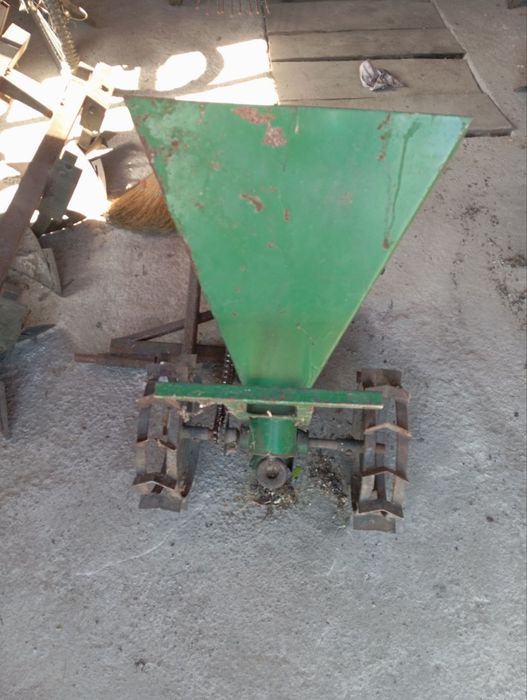 Картоплесажалка мб