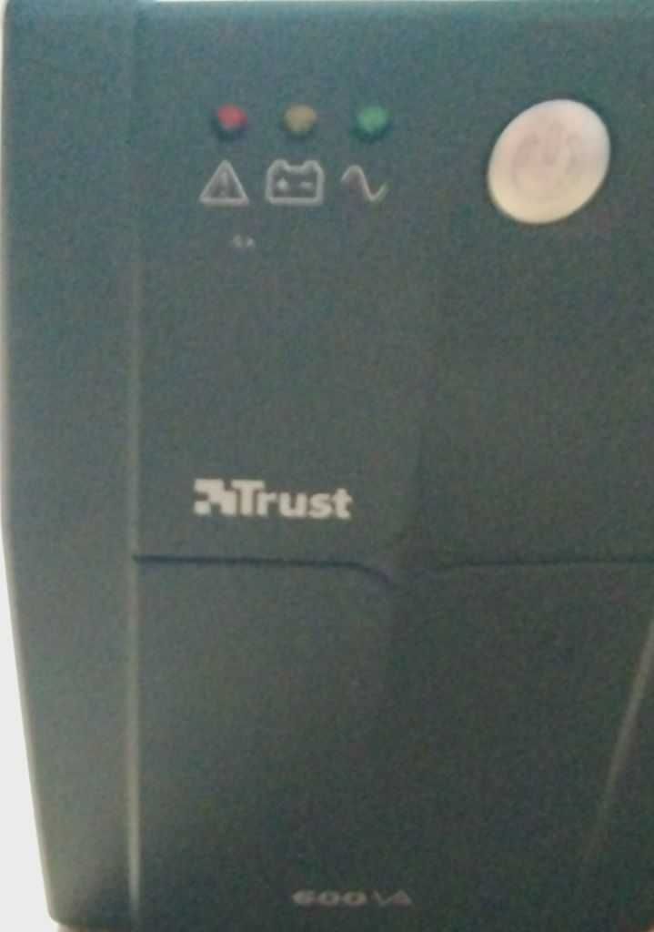 ИБП Бесперебойник UPS 390 VA