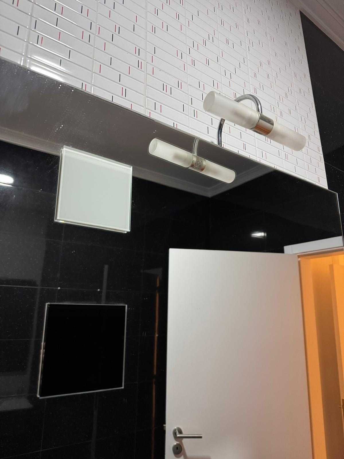 Espelho de WC com iluminação