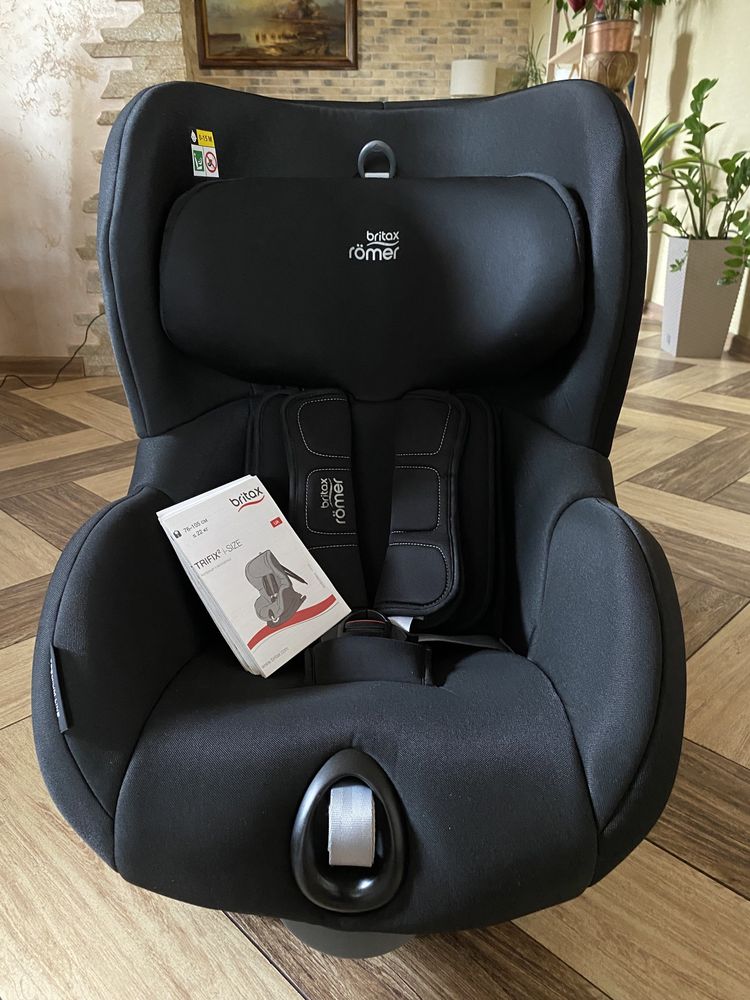 Автокрісло Romer britax trifix isofix I-Size Cosmos Black 9-22 кг