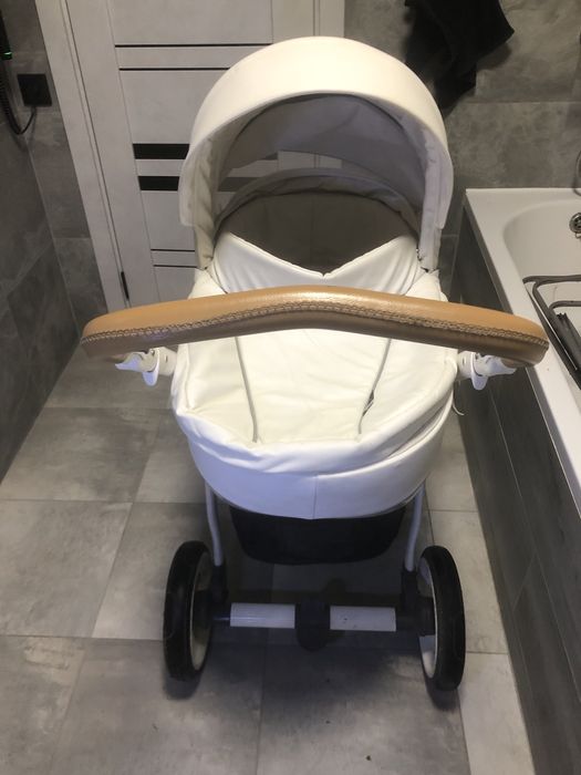 Дитяча коляска 3 в 1 Roan Bass