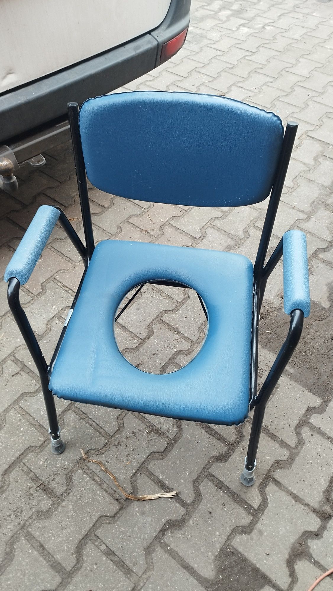 Krzesło,fotel  toaletowy . WC