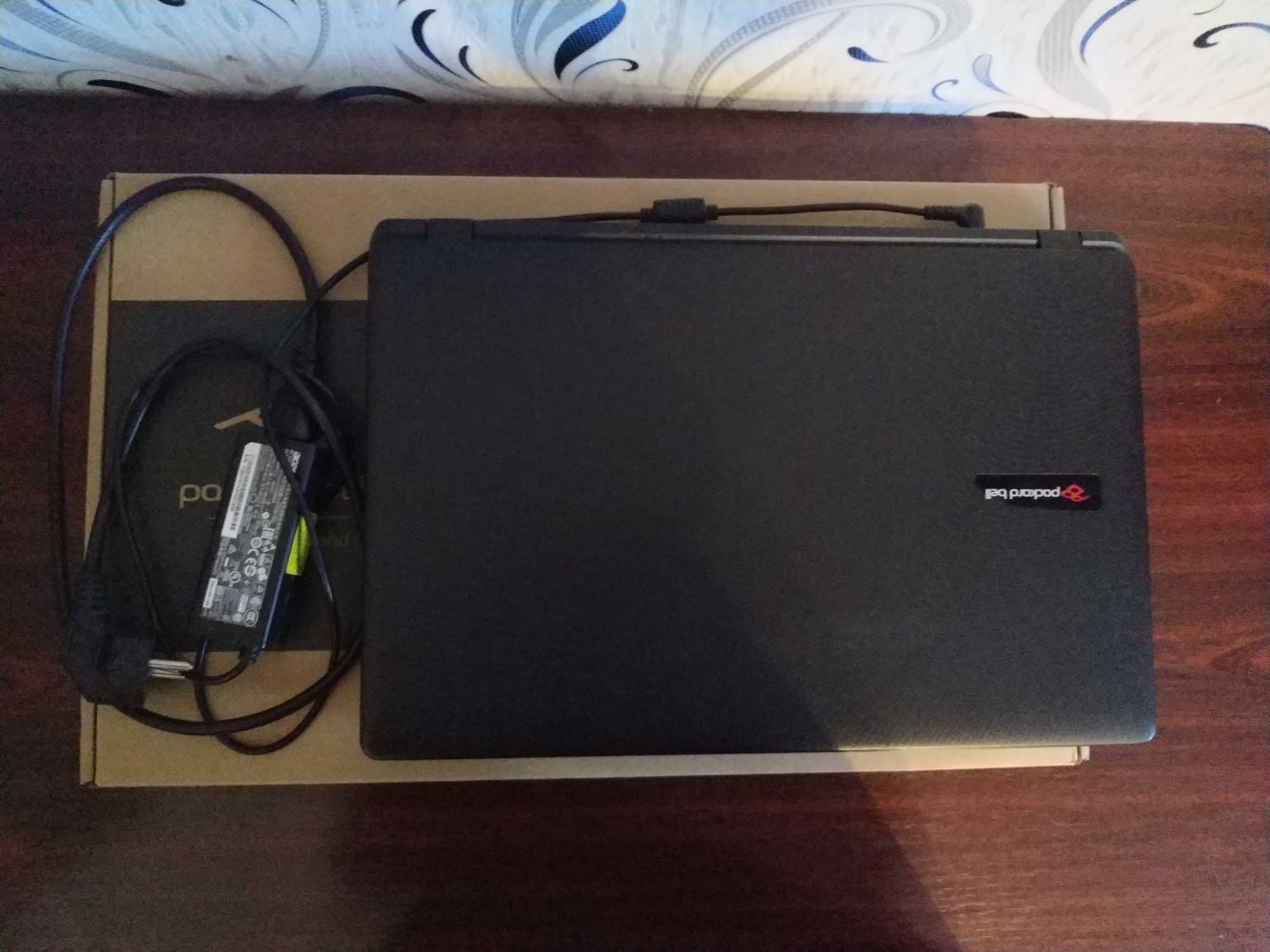 Ноутбук Packard Bell ENTG71BM-CE5B