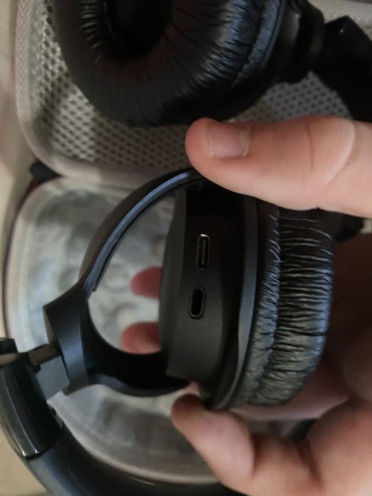 наушники JBL TUNE 520BT