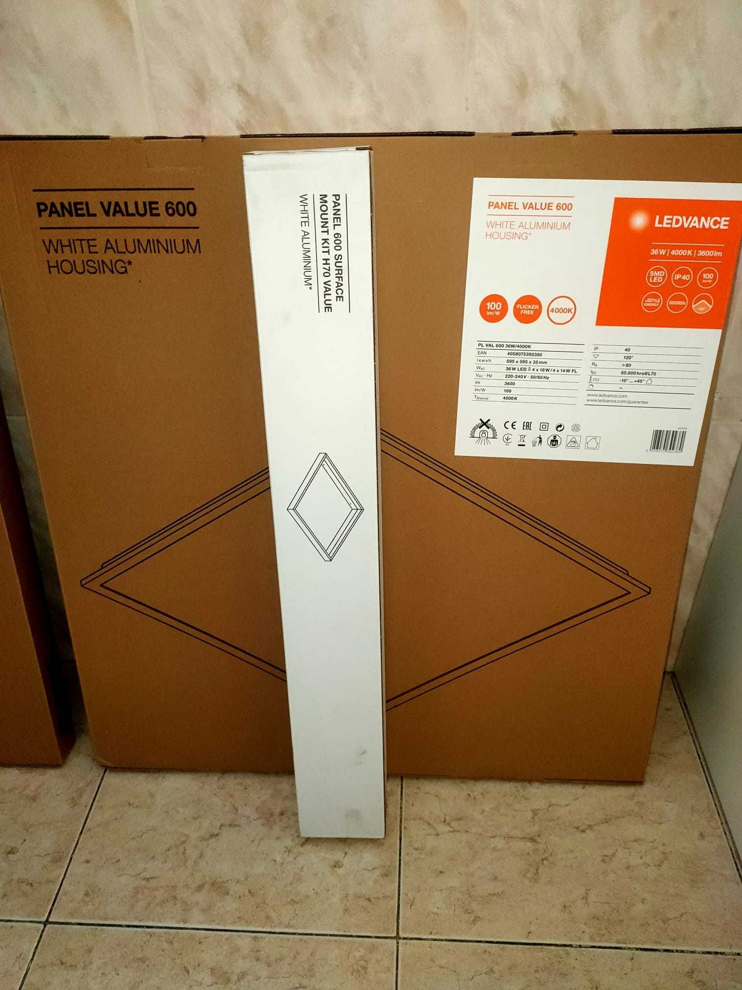 Painel de iluminaçao Ledvance com Kit p/montagem saliente