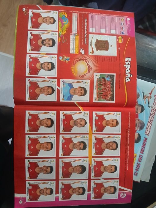 Caderneta de cromos futebol completas (1liga 2014/15 e mundial 2014]a