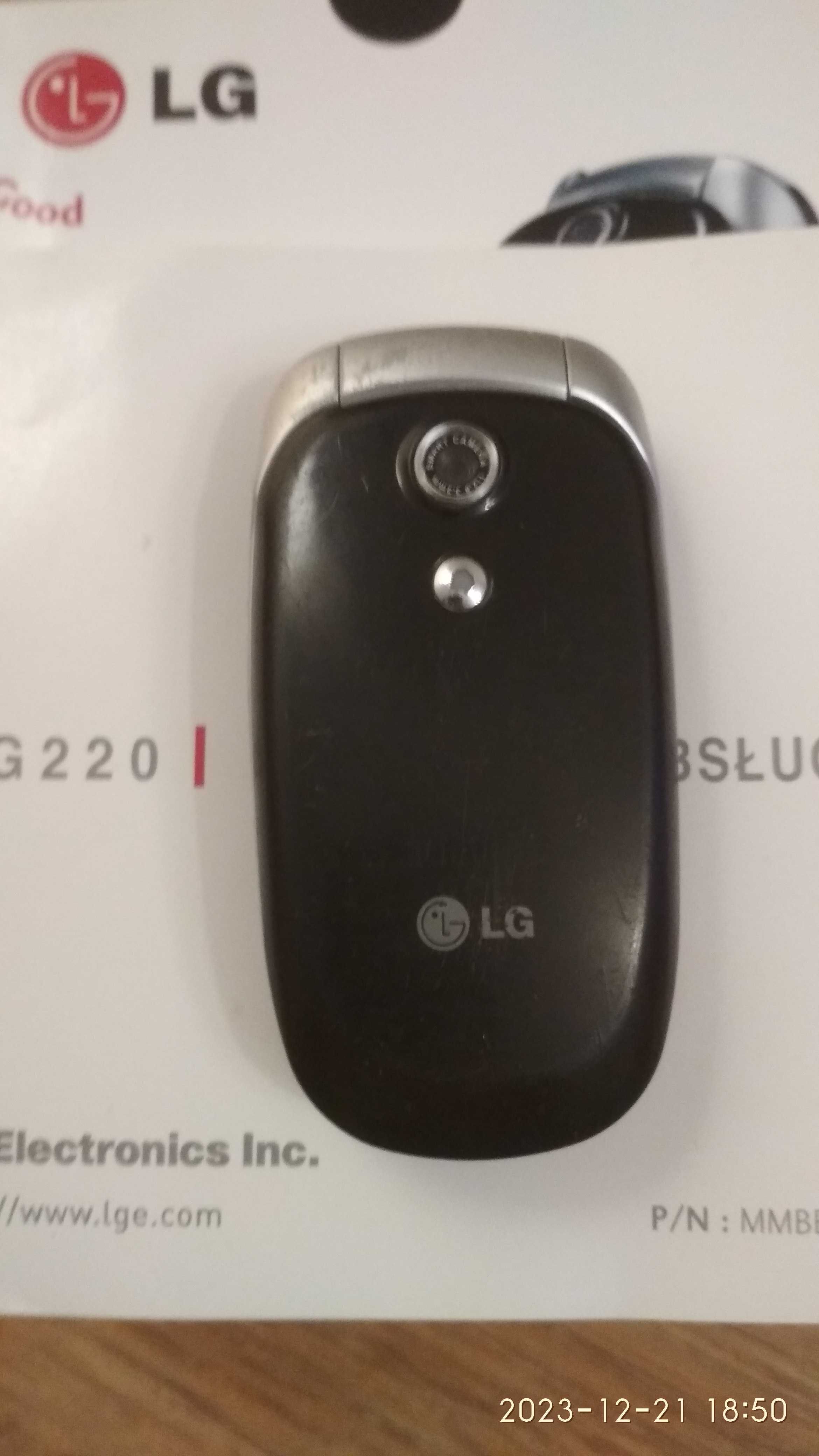 LG KG 220, słuchawki, ładowarka. Simlock Plusa