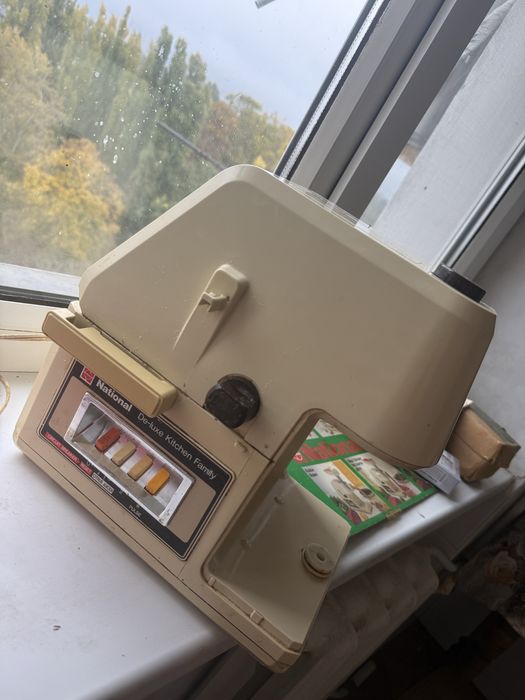 Продам мясорубку National De-luxe Kitchen Family MK-8550N (Япония)