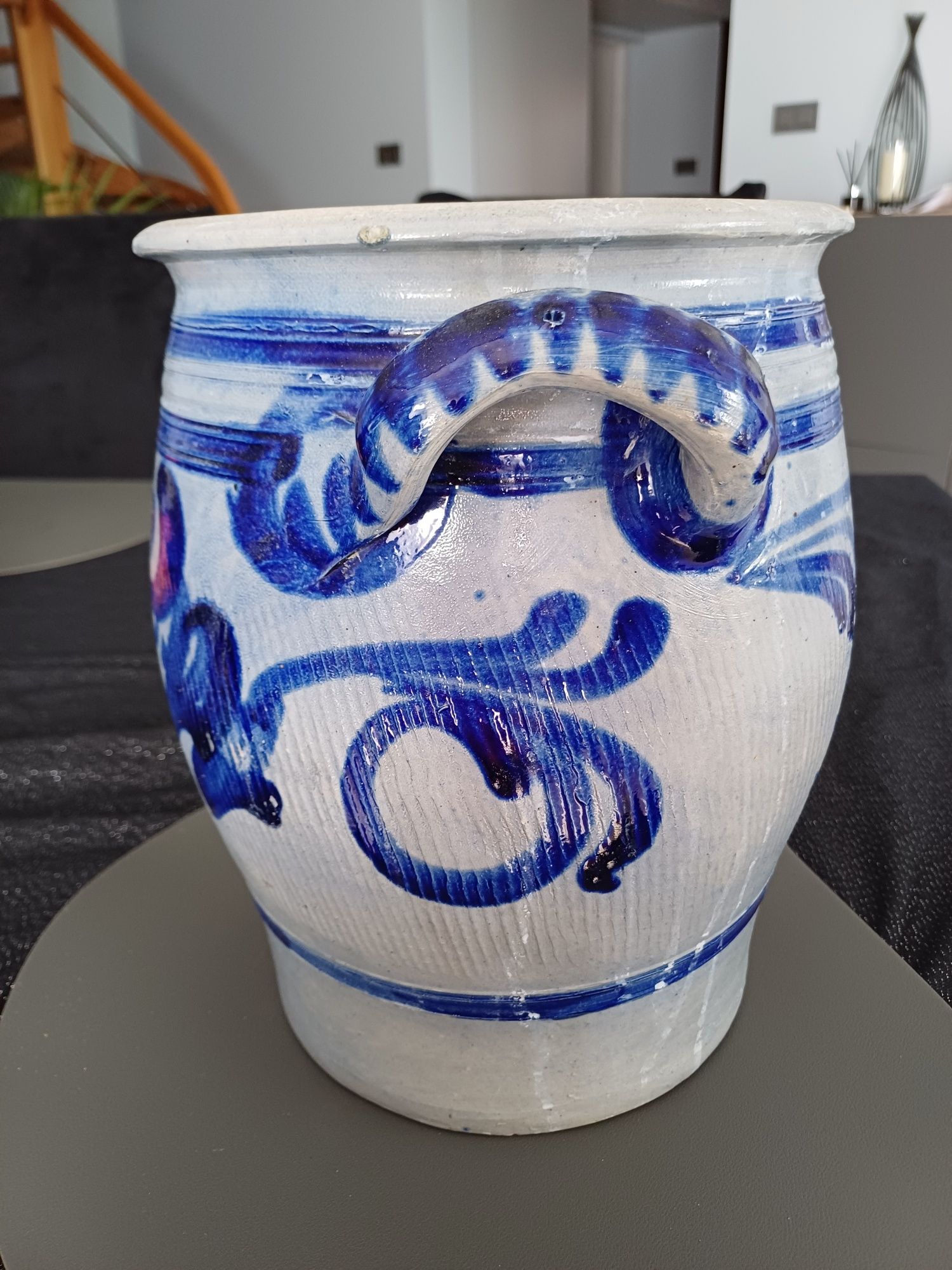 Śliczna doniczka osłonka ceramiczna