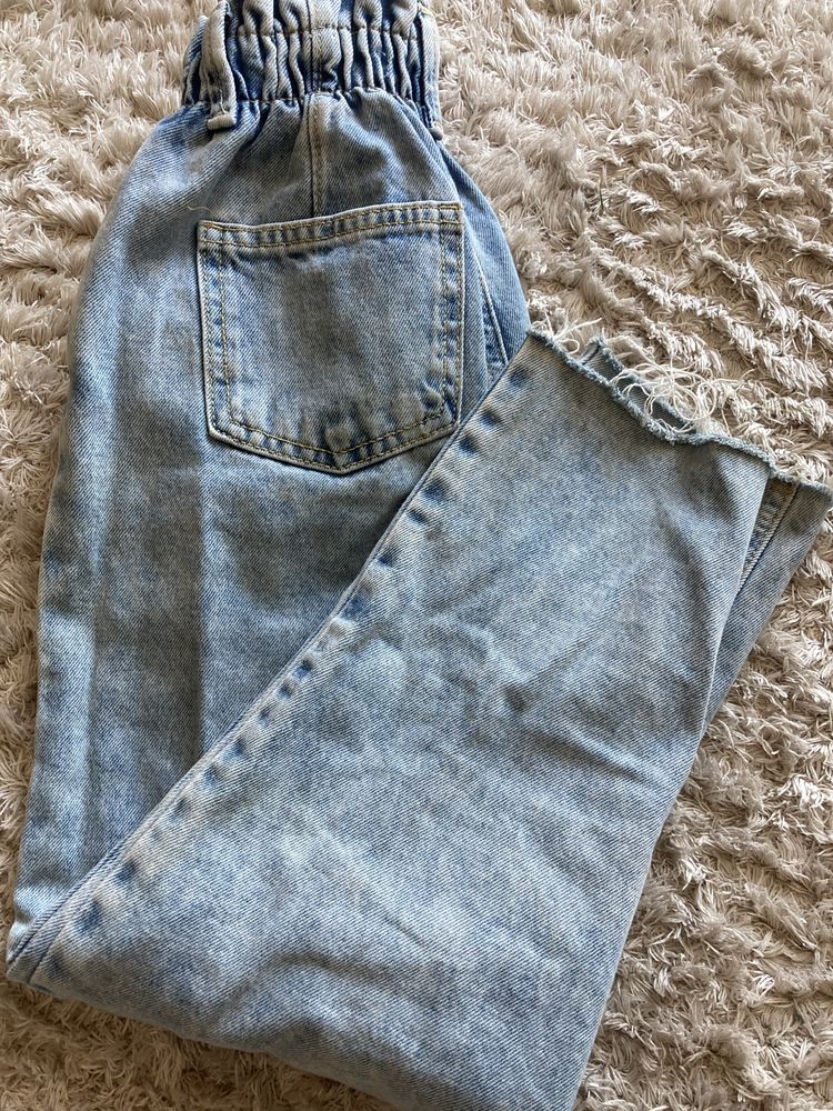 Reserved jeansy dla dziewczynki 128