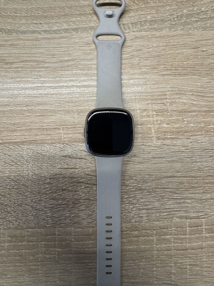 Smartwatch Fitbit Sense 2 by Google - stan idealny, nieudany prezent