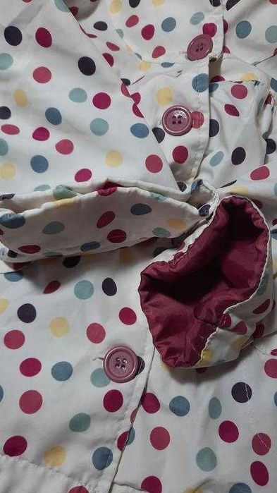 плащик симпатичний) на 4_5 років