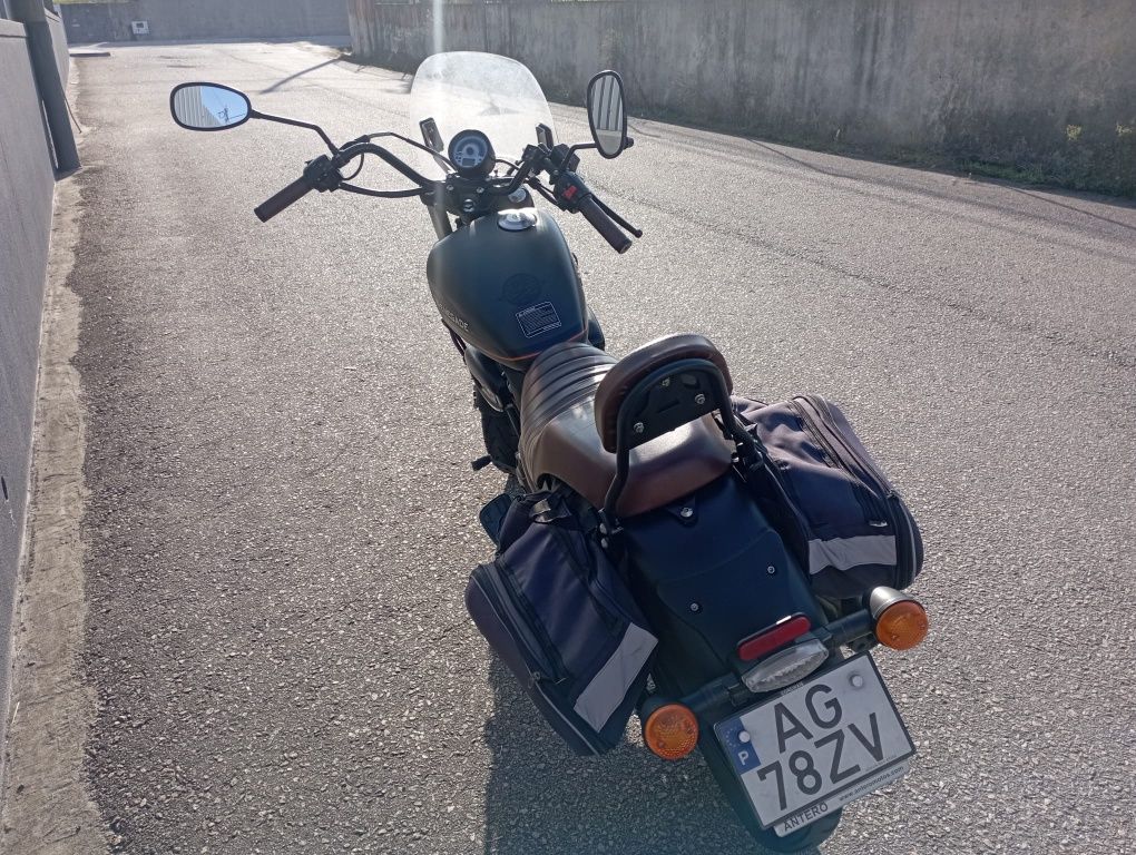 Moto UM Renegade 125 Sport