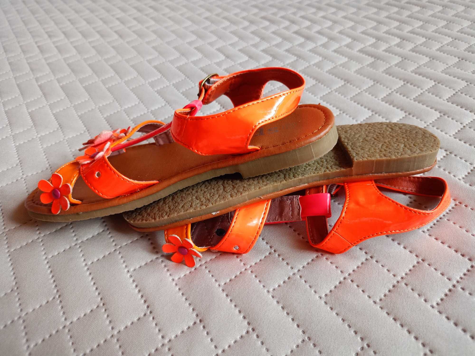 30 Neonowe sandałki sandały letnie buty na lato