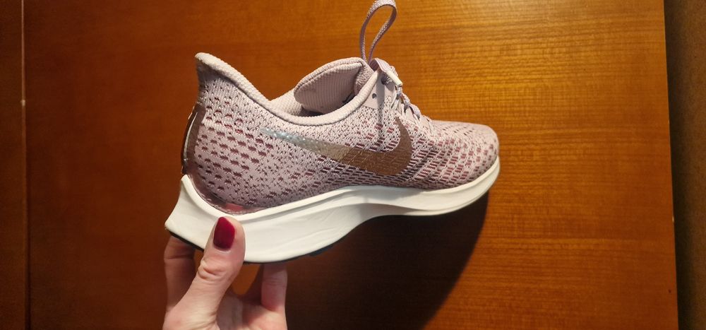 damskie buty do biegania Nike Pegasus 35, rozm. 40,5