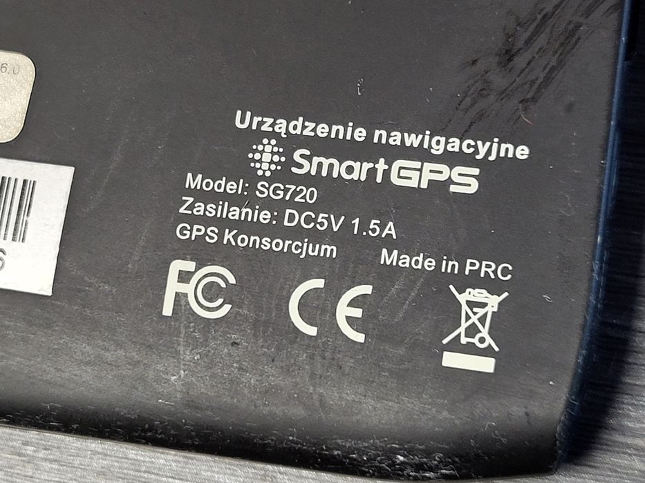 Nawigacja samochodowa SmartGPS SG720 + montaż i ładowarka