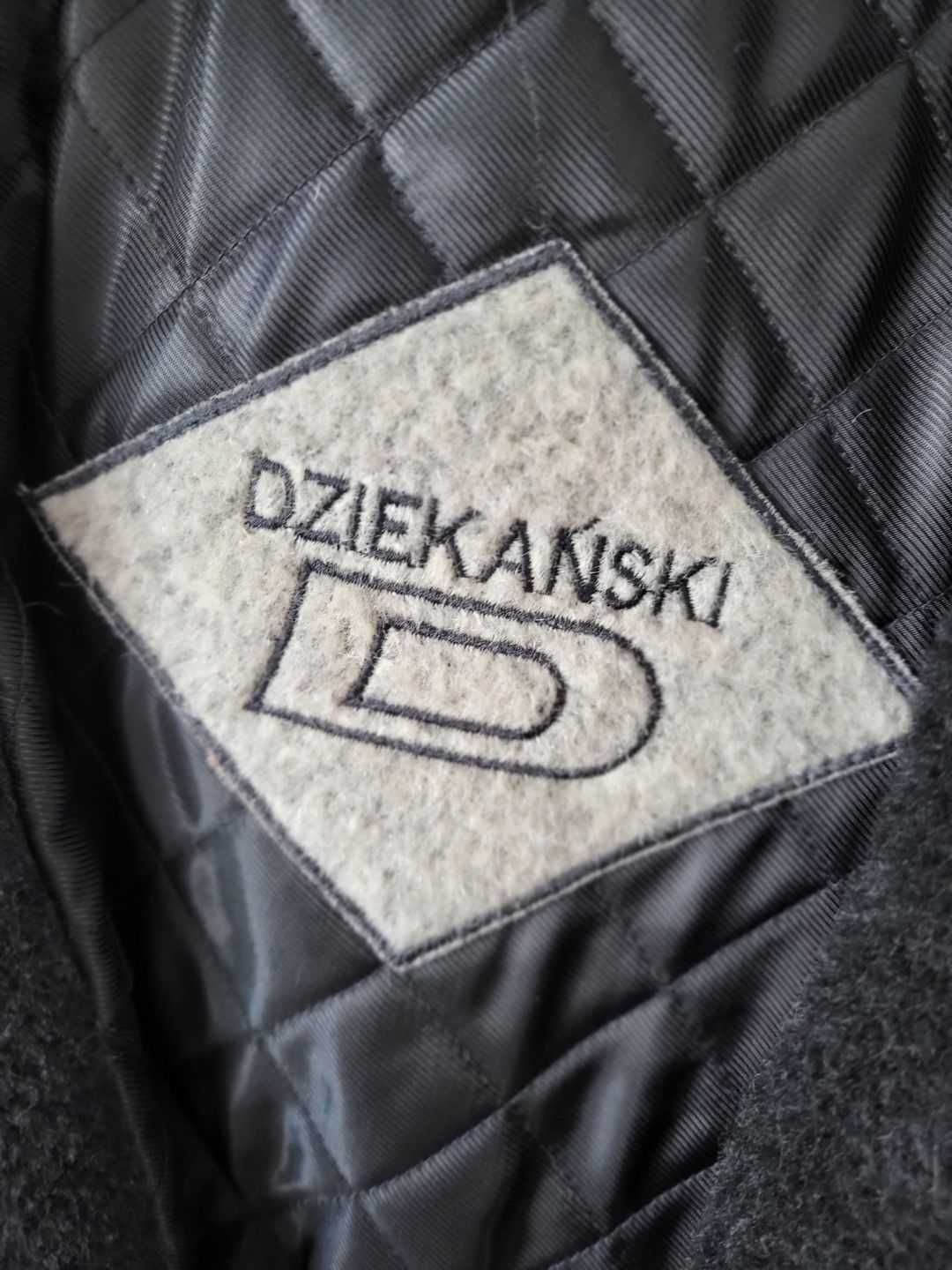 Wełniany płaszcz damski Dziekański r.40