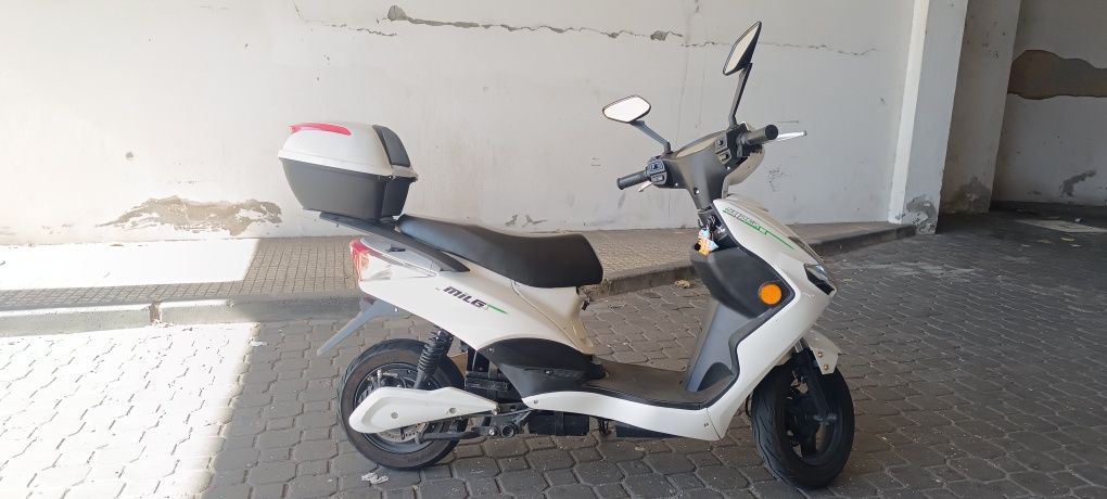 Mota Scooter Elétrica Seminova - Milg