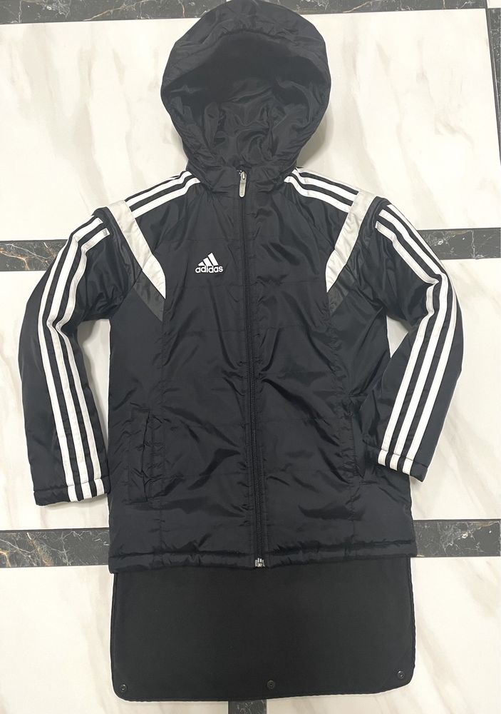 Продам фирменную куртку Adidas!