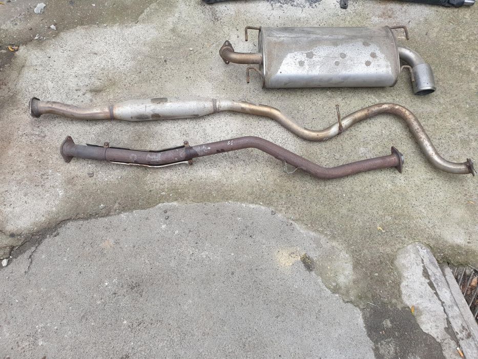 труба выхлопная средняя  часть Subaru Impreza (2007-2013) разборка