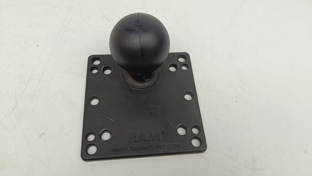 Uchwyt RAM mount Vesa 100x100mm kula 56 mm