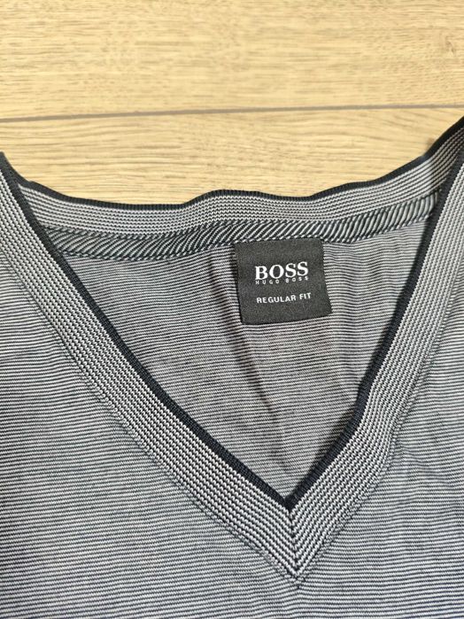 Hugo boss xl сіра футболка чоловіча з трикутним вирізом мужская термо