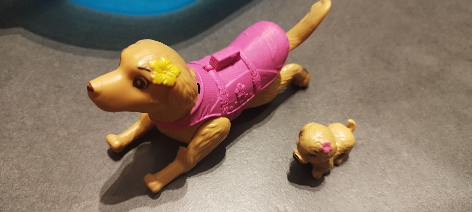 Pływający piesek lalka Barbie basen