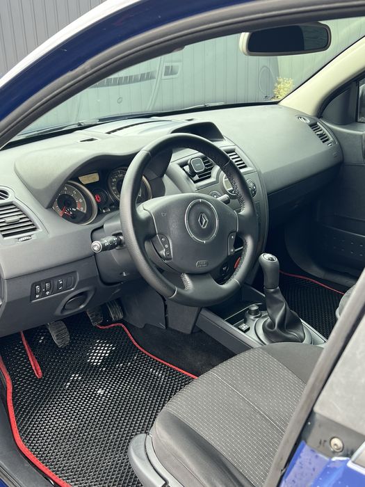 Рено Меган 2006 1.6 газ бензин