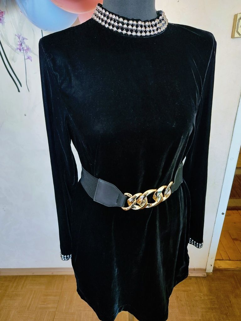 Czarna welurowa sukienka mini h&m 40