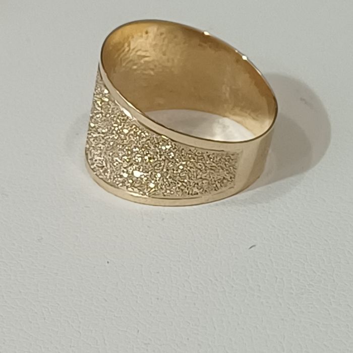 Złoty pierścionek szeroki ldiamentowany prosto z Włoch