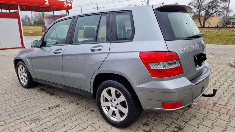 Продам авто Mercedes-Benz GLK 250 в гарному стані .Вкладень не потребу