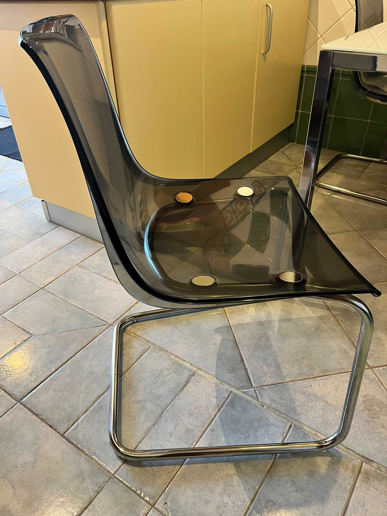 Conjunto Mesa IKEA Torsby e 4 cadeiras Tobias