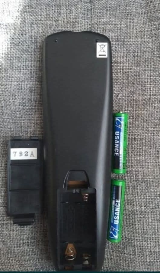 Монитор с пультом Samsung SyncMaster 931C LS19MEPSFV/EDC;